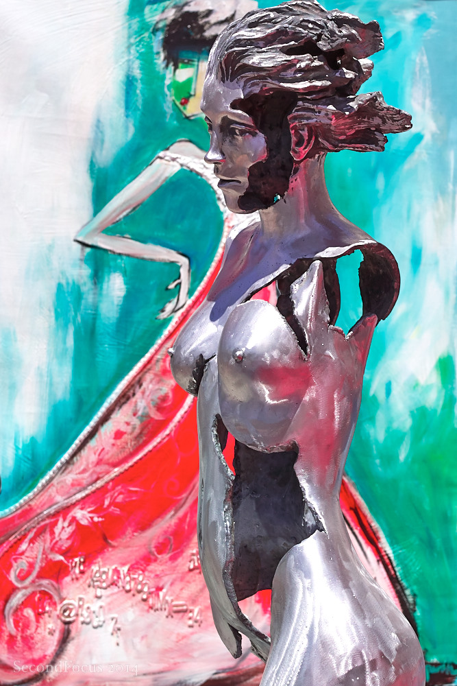 Walk Around With Leica S2 And Nipple Alert!