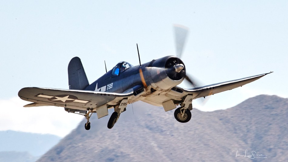 F4U Corsair