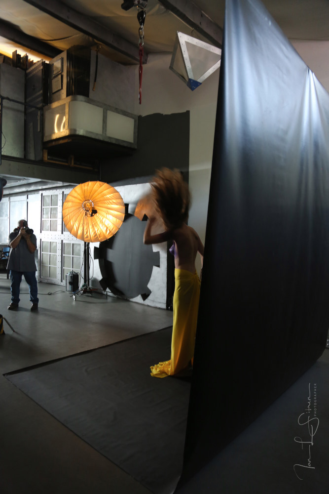 Nora Zainglein Studio Photo Shoot